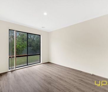 33 Masterton Place, Cranbourne East - Photo 3