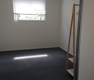 Cosy-Pet Friendly-Easy Care - 1 Bedroom Studio - Photo 1