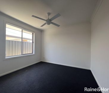 8 Kestral Street, Munno Para, SA 5115 - Photo 4