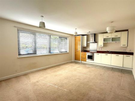 2 bedroom apartment to rent - Photo 2