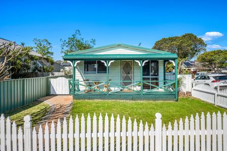 64 Roe Street, Mayfield NSW 2304 - House For Rent | Domain - Photo 5