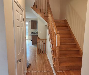 Townhouse For Lease | W8144978 - Photo 4