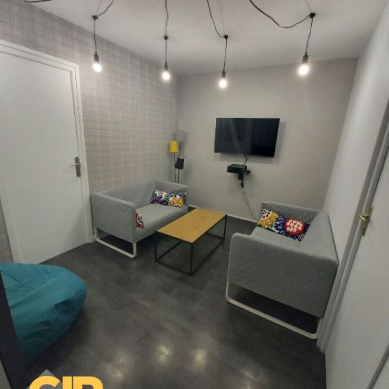 Location Appartement 6 pièces 90m² RENNES 35000 - Photo 1