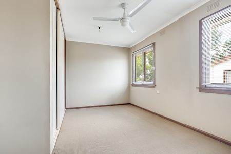 Comfortable & Convenient Living! - Photo 4