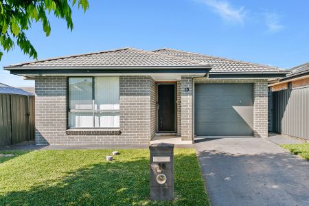 A perfect package in a popular estate - Photo 5