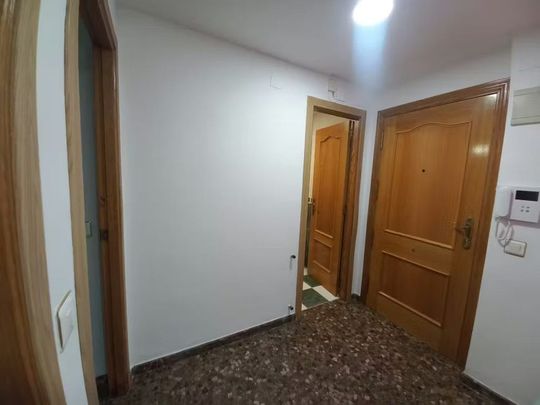 Carrer de Lluís de Milà, Valencia, Valencian Community 46021 - Photo 1