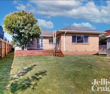 23 Boronia Street, Bentleigh East - Photo 2