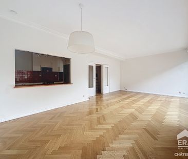 -slaapkamerappartement met balkon in Chatelain te huur - Photo 3