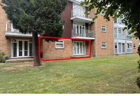 2 bedroom ground floor flat to rent - Photo 4