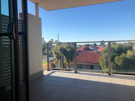 12/100-104 Alma Terrace, Woodville West SA 5011 - House For Rent | Domain - Photo 4