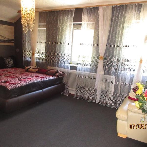 4040 Urfahr, Leonfeldnerstr.283: Einfache 4 Zimmerwohnung, 81m2 WNFL, ablösefreie Küche, Balkon, DG, 2.Stock - Foto 1