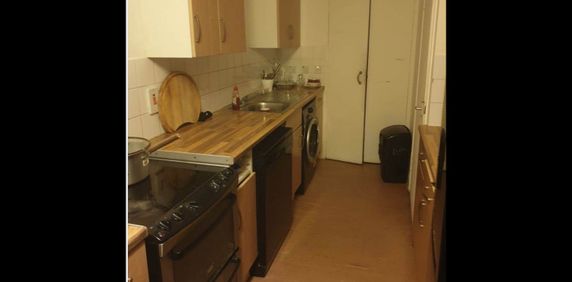 Room in a Shared Flat, Selsdon Way, E14 - Photo 2