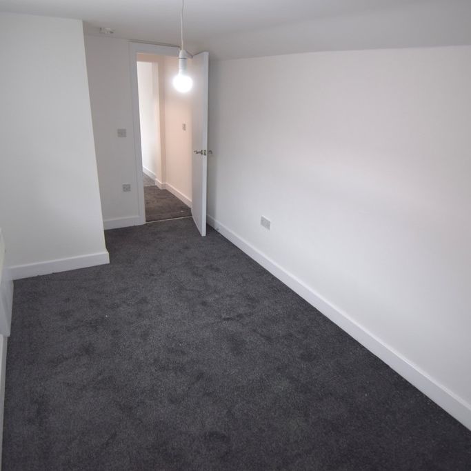 To Let 1 Bed Ground Floor Flat - Photo 1