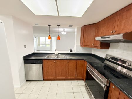For Lease - 1 Greystone Walk Drive Unit# 683, Toronto, Ontario - Photo 2