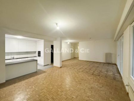 Appartement de 4.5 pièces rénové dans le quartier prisé de Fontanettaz - Photo 4