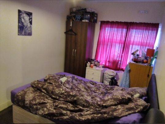 Room in a Shared House, Mayville Avenue, LS6 - Photo 1