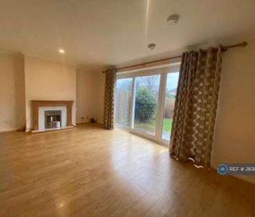 3 bedroom terraced house to rent - Photo 1