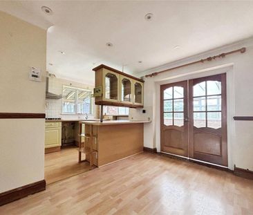 3 bedroom detached house to rent - Photo 6