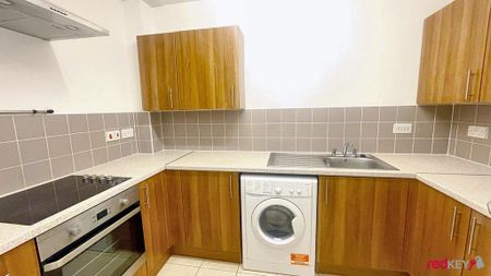 2 bedroom flat to rent - Photo 4