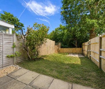 2 bedroom terraced house to rent - Photo 4
