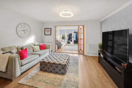 2 bedroom terraced house to rent - Photo 2