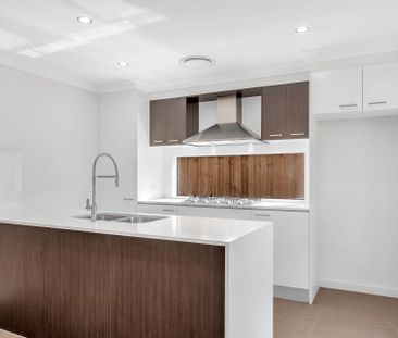 3 BEDROOM HOME IN EDEN ESTATE - Photo 4