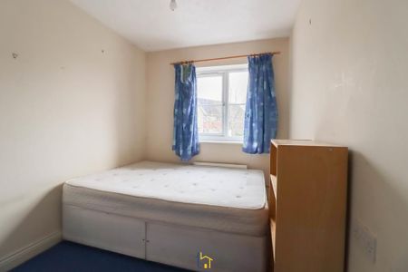 3 bedroom terraced house to rent - Photo 3