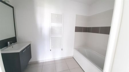 location Appartement T4 DE 90.5m² À BORDEAUX - Photo 3