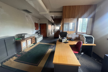 Take Your Business Upstairs! - Photo 5