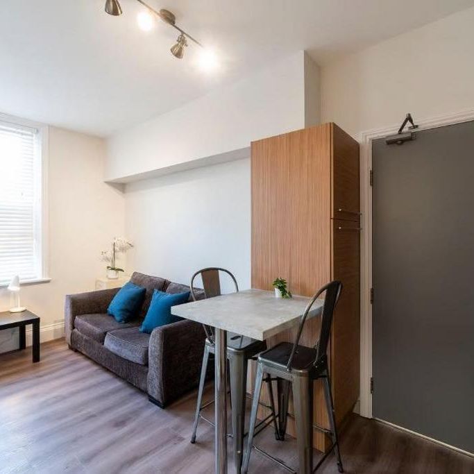 1 bedroom flat to rent - Photo 1