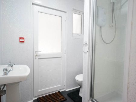 Basement, 55 High Street - Photo 4