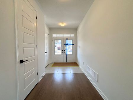 For Lease - 326 Millstone Street, Cambridge, Ontario - Photo 5