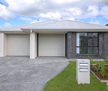 Quality Living, Superb Location - Photo 2