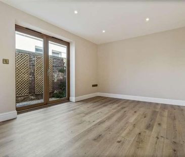 Eriswell Road, Worthing, BN11 - Photo 2