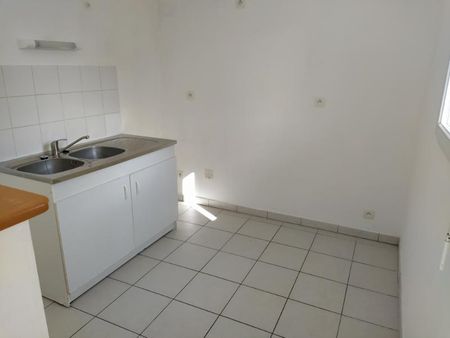 Location Appartement 2 pièces 45m² - Photo 3