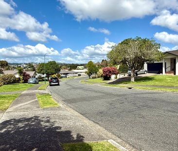 Elevated and peaceful, with Mount views from your deck - Photo 2