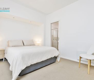 MODERN LIVING IN THE HEART OF RESERVOIR! - Photo 3