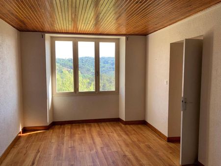 Location maison de village 3 pièces 86.24 m² à Saint-Pierre-Saint-Jean (07140) - Photo 2