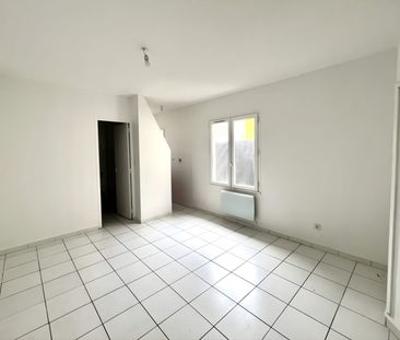 Location Appartement 2 pièces 45m² ROUBAIX 59100 - Photo 2