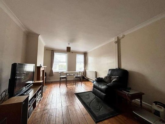 Colchester Road, Halstead, CO9 - Photo 1