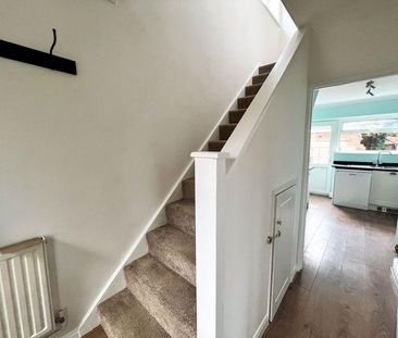3 bedroom semi-detached house to rent - Photo 6