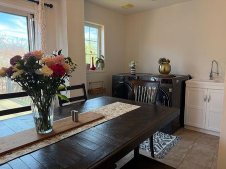 For Lease - 141 Gail Parks Crescent, Newmarket, Ontario - Photo 5