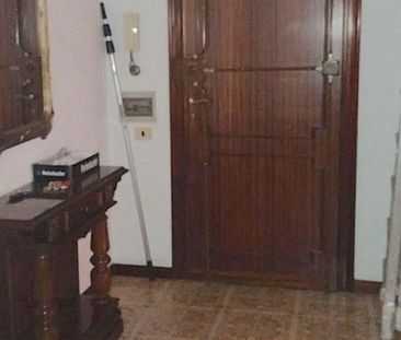 MARINO TRILOCALE ARREDATO Con TERRAZZO PRIVATO - Photo 2