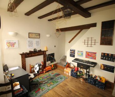 2 bedroom terraced house to rent - Photo 1