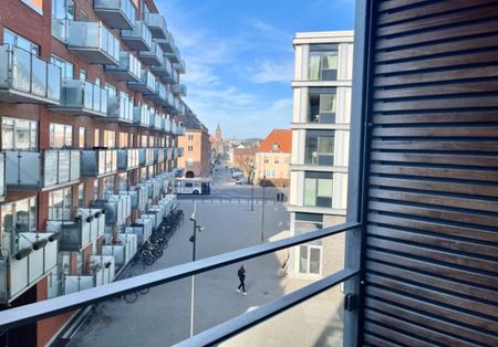 Lys og moderne 3-værelses lejlighed med stor altan - Photo 2