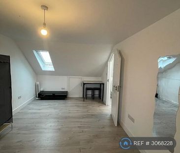 Studio to rent - Photo 5