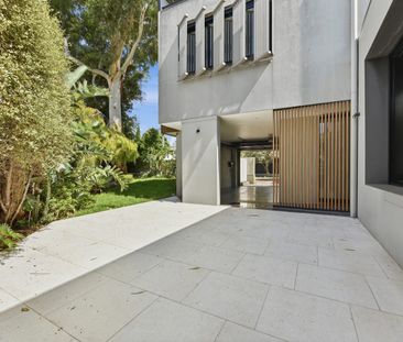 Stylish inner-west living in the heart of Leichhardt - Photo 3