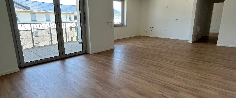 NEUBAU - 2-Zimmer Wohnung im 4. OG mit Balkon (Nr. 13) Aufzug, Tiefgarage, Fußbodenheizug - Photo 1