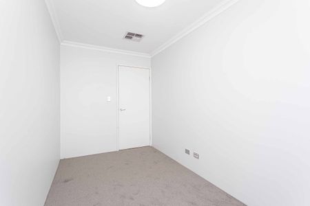 27 Roccella Loop, Ashby WA 6065 - House For Rent | Domain - Photo 3