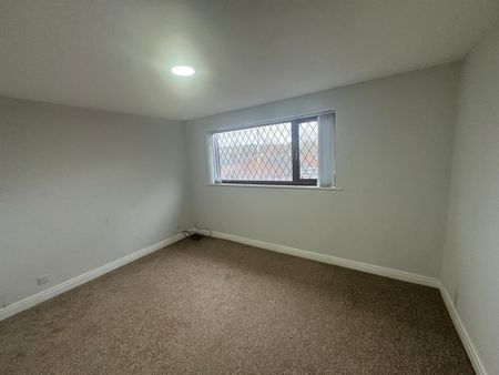 2 bedroom semi-detached house to rent - Photo 2